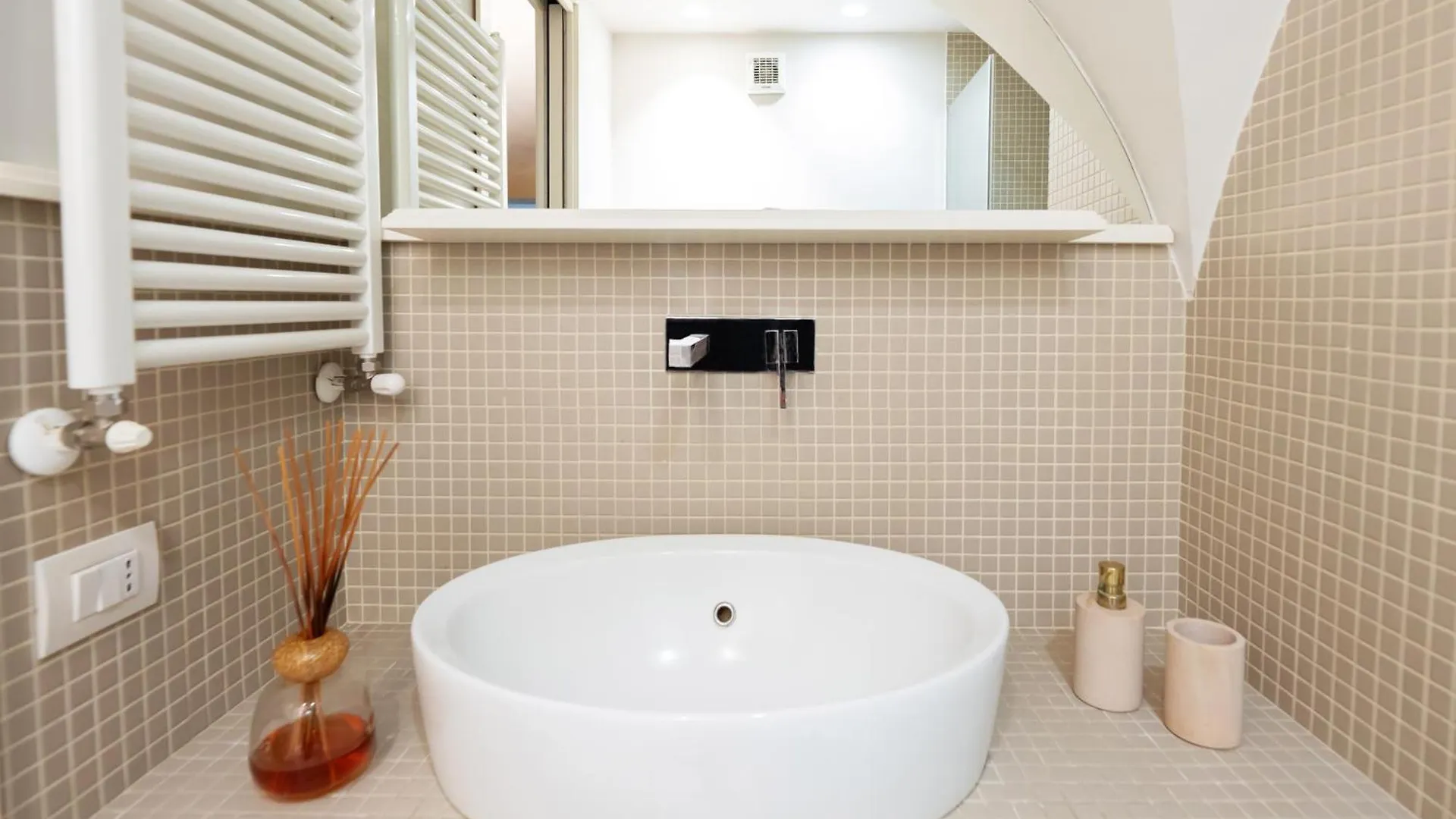 Apartment B Sicilian Charming Stay - Luxury Loft Catania